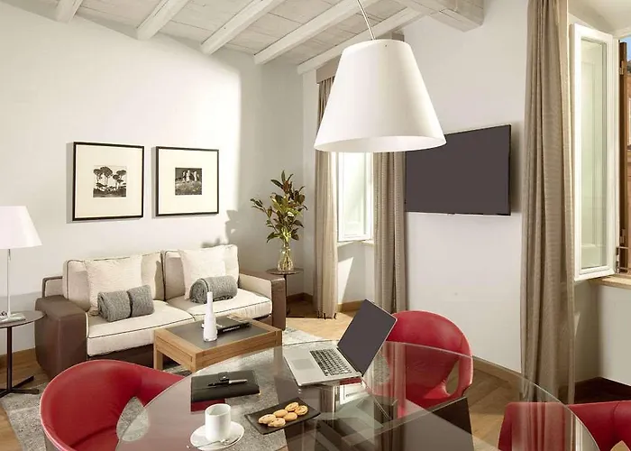 Palazzo Scanderbeg 4* Rome