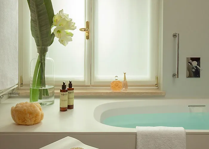 Palazzo Scanderbeg 4* Rome